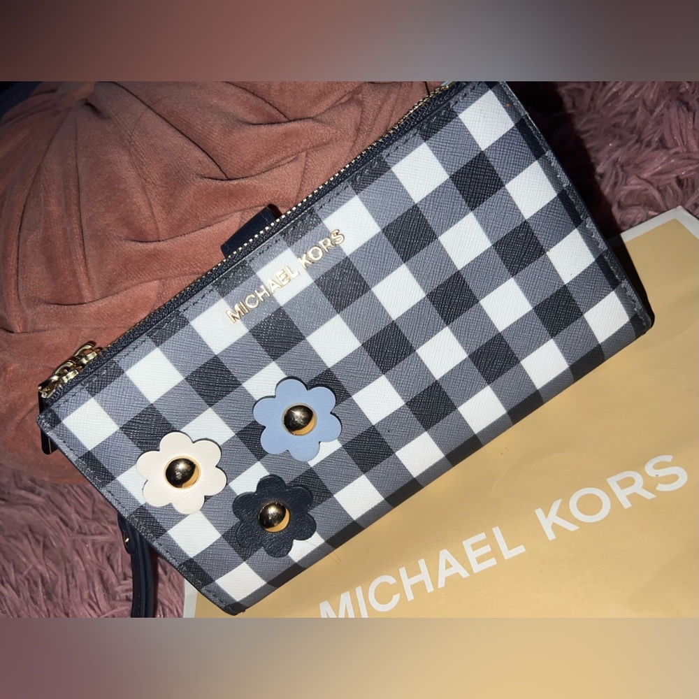 MK wallet/wristlet